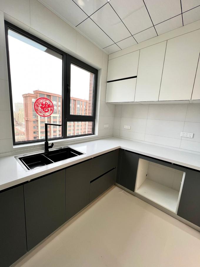 Heat-Resistant Kitchen Cabinet Doors With Waterproof Finish for Home 3