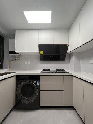 Cream White Kitchen Cabinet With Timber Countertop For Durable Kitchen