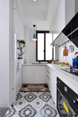 Waterproof Classic Lacquer Kitchen Cabinet With Bar Counter Or Apartment