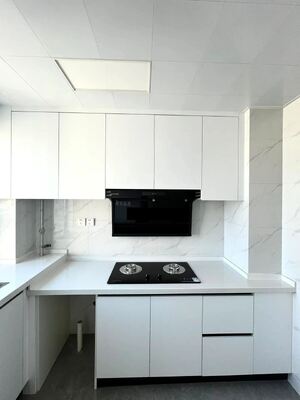 Customizable Factory Price Custom Classic Style Kitchen Cabinet Furniture