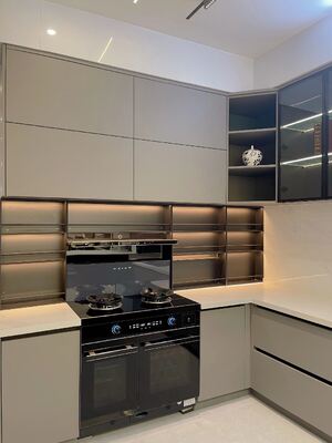 Modern Handleless MDF Kitchen Cabinet Push-To-Open Design